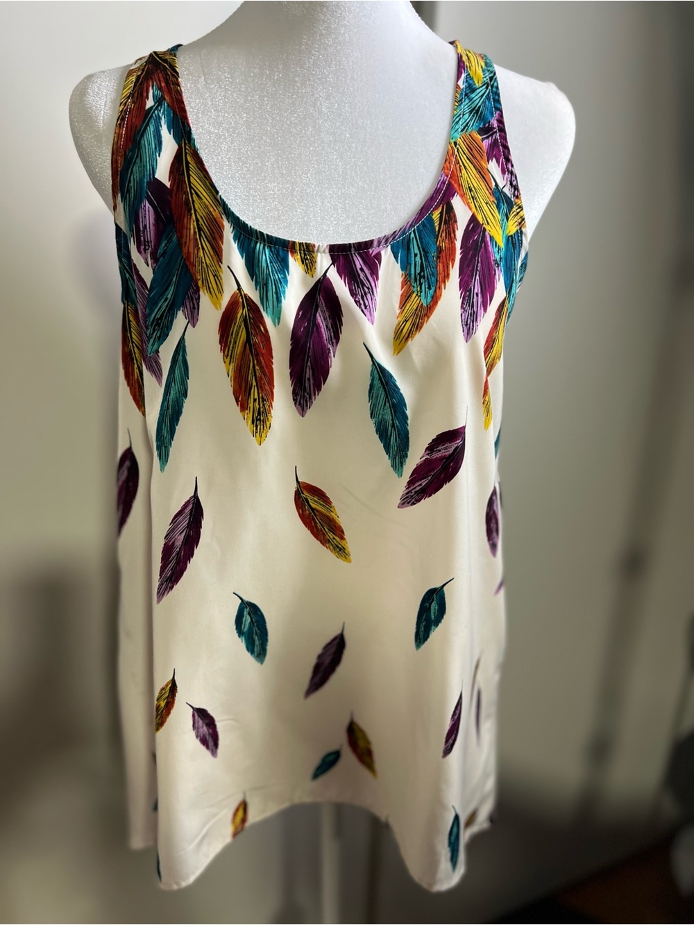 Apt. 9 Cream Tank Top with Teal, Purple & Gold Feather Motif